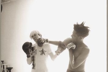 Andy Warhol, Andy Warhol and Jean-Michel Basquiat, 1985, Unikat, Vintage Gelatine Silver Print, 20,3 x 25,4 cm, Sammlung Bischofberger, Schweiz © The Andy Warhol Foundation for the Visual Arts, Inc., New York; VBK, Wien, 2013/14 Andy Warhol, Andy Warhol and Jean-Michel Basquiat, 1985, Unikat, Vintage Gelatine Silver Print, 20,3 x 25,4 cm, Sammlung Bischofberger, Schweiz © The Andy Warhol Foundation for the Visual Arts, Inc., New York; VBK, Wien, 2013/14