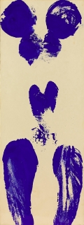 Yves Klein, ANT 37, um 1960, Pigment in Kunstharz auf Papier auf Leinwand, 79 x 29,5 cm