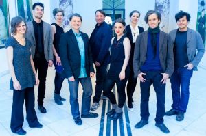 Shop Mitarbeiter © Bank Austria Kunstforum